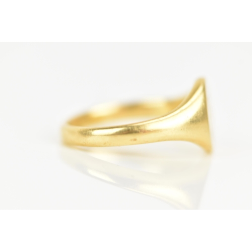 78 - An 18ct gold gents signet ring, engraved with initials, ring size R 1/2, 8.5 grams
If there is no co... 