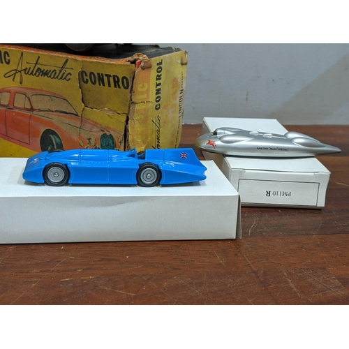 15 - A Lincoln International 2.4 Jaguar electric automatic control model boxed along with boxed models of... 