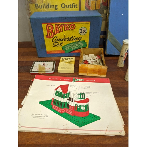 18 - Bayko - to include, Bayko building outfit and building set along with Bayko converting sets boxed (c... 