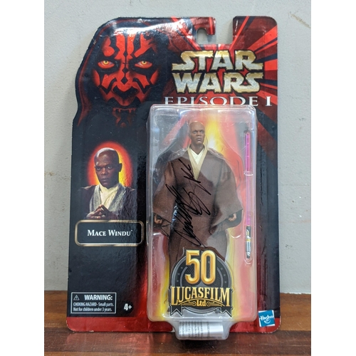 20 - A 2021 Hasbro Star Wars autographer Episode ! carded Mace Windu commemorative 50 years of Lucas film... 