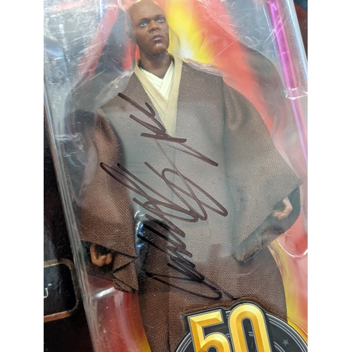 20 - A 2021 Hasbro Star Wars autographer Episode ! carded Mace Windu commemorative 50 years of Lucas film... 