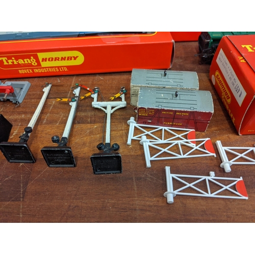 3 - Triang Hornby model railways accessories to include a boxed 0-60 class 3F tank loco black livery wit... 