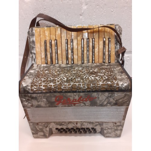 183 - A vintage Geraldo 24 piano accordion in case. Location:1.2
If there is no condition report, please r... 