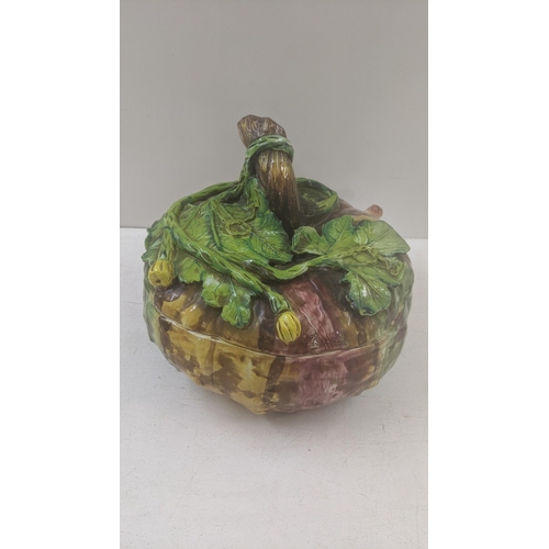 172 - A Majolica hand painted soup tureen and ladle fashioned as a pumpkin
Location: 6-6
If there is no co... 