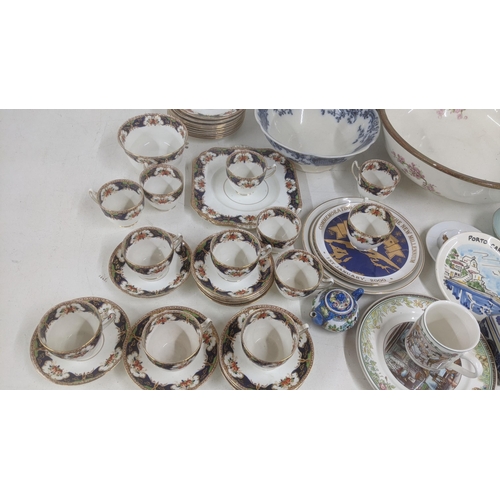 217 - Mixed ceramics to include part tea/dinner service, wash bowl, Villeroy and Boch Foxwood Tales cup an... 