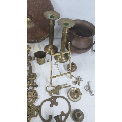 361 - Mixed brassware and metalware to include scale weights, a pair of candlesticks, miniature items made... 