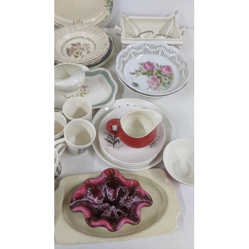 99 - A mixed lot of ceramics to include a Gladstone tea service together with a 19th century entrée dish ... 