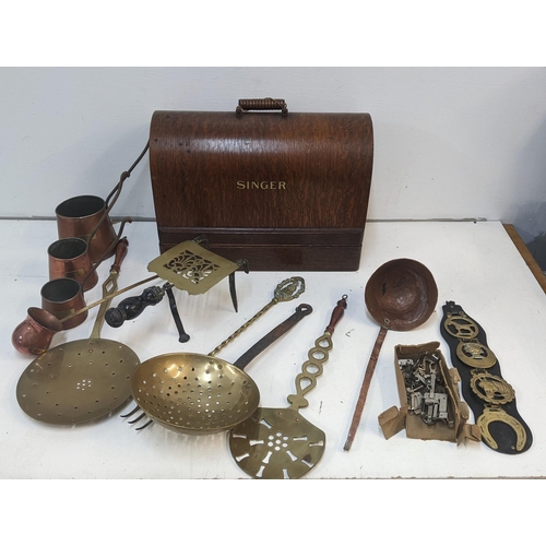 46 - Metalware to include a Singer sewing machine, copper and brass
Location: RAF
If there is no conditio... 