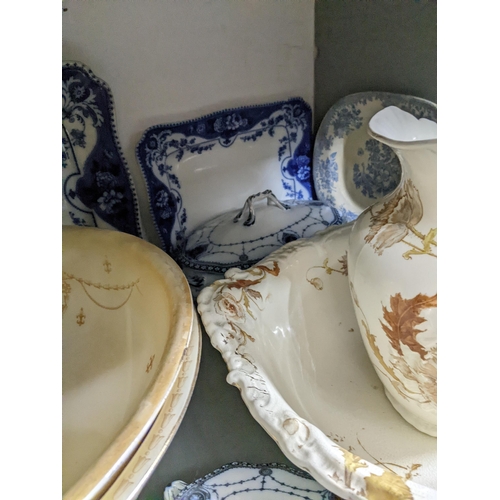 80 - A quantity of Victorian ceramic table ware and wash bowls to include Ford & Sons blue and white Dudl... 