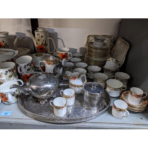 89 - A lot to include a J G Meakin Poppy pattern dinner, tea and coffee service, comprising approximately... 