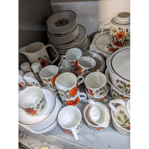 89 - A lot to include a J G Meakin Poppy pattern dinner, tea and coffee service, comprising approximately... 