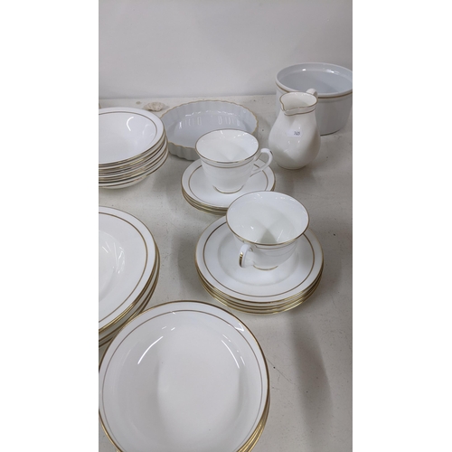 416 - Royal Worcester Contessa part dinner service Location: LWB
If there is no condition report shown, pl... 