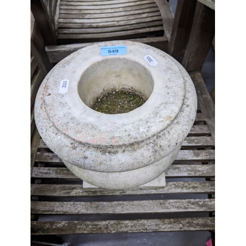 549 - A carved white marble garden planter/urn Location: G
If there is no condition report shown, please r... 