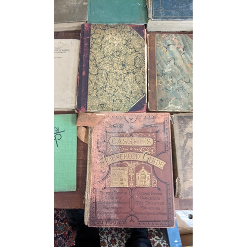 314 - A mixed lot to include a collection of vintage books to include all three editions of Wonderful Lond... 