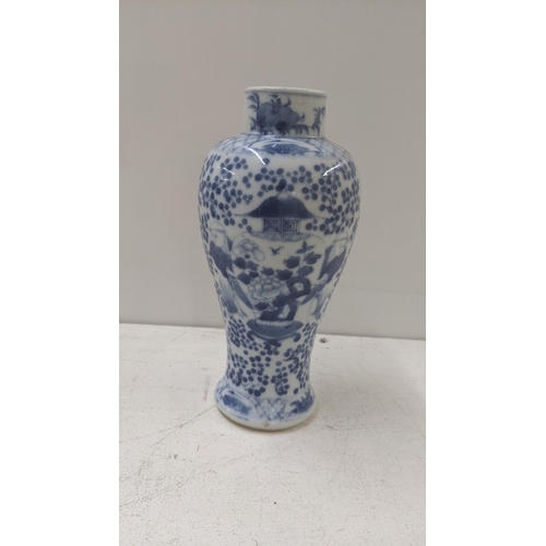 284 - A 19th century Chinese blue and white vase with Kingxi full marks to the base, approx 24cm h
Locatio... 