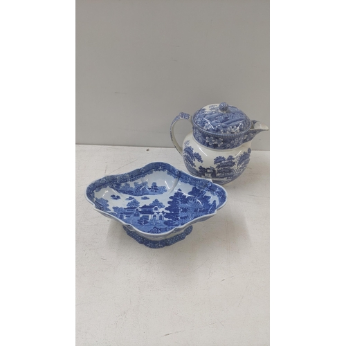 288 - A 19th century English blue and white pedestal dish together with a blue and white jug with lid
Loca... 