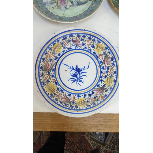 244 - Ceramics to include a late 19th century Chinese export plate, a Chinese famile rose charger, a conti... 