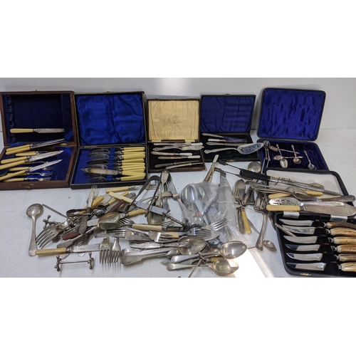 395 - A selection of boxed and loose silver plated cutlery to include loose 19th century fiddle pattern cu... 