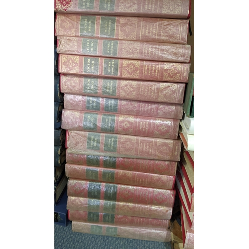 400 - Mixed books to include a set of Page Johnston books, 'Wind in the Willows' by Kenneth Grahame and ot... 