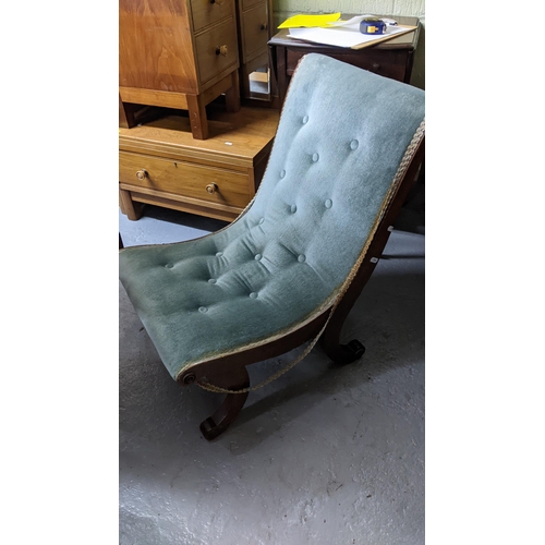 404 - An early 20th century mahogany slipper chair having button back upholstery and cabriole legs
Locatio... 