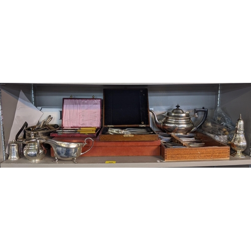 333 - Silver plate and E.P.N.S to include cutlery, a teapot, sugar bowl, milk jug and other items
Location... 