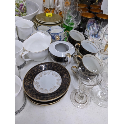 336 - A mixed lot of ceramics and China to include a part tea service Elizabethan fine bone china 'Calypso... 