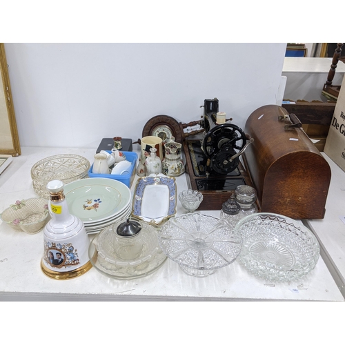 353 - A mixed lot to include, a Singer sewing machine (Y7642041) a barometer, a few items of goss china, a... 