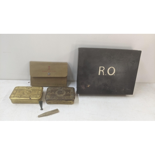 441 - Two WWI Christmas tins and Christmas Fund wallet, one other item and a stamp Location:LAM
If there i... 