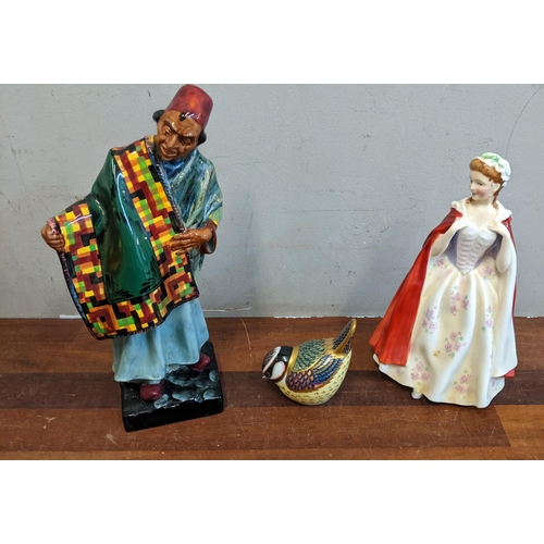 461 - Collectables to include a Royal Doulton 'Carpet Seller' figure, a Royal Crown Derby paperweight in t... 