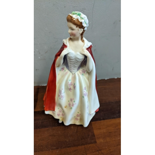 461 - Collectables to include a Royal Doulton 'Carpet Seller' figure, a Royal Crown Derby paperweight in t... 