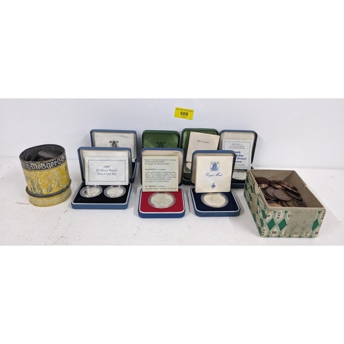 509 - Mixed coinage to commemorate the 90th Birthday and a 1989 £2 silver proof two coin set and other cas... 