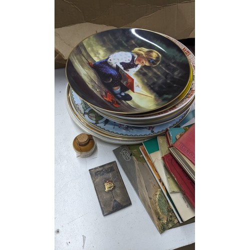 558 - A mixed lot to include collectors plates magic lantern slides, a canteen of cutlery, Victorian kitch... 