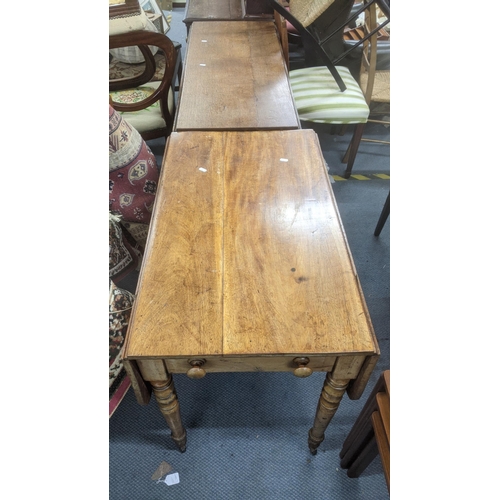 567 - 19th century oak drop leaf table on square tapered legs, and a satin mahogany Pembroke table Locatio... 