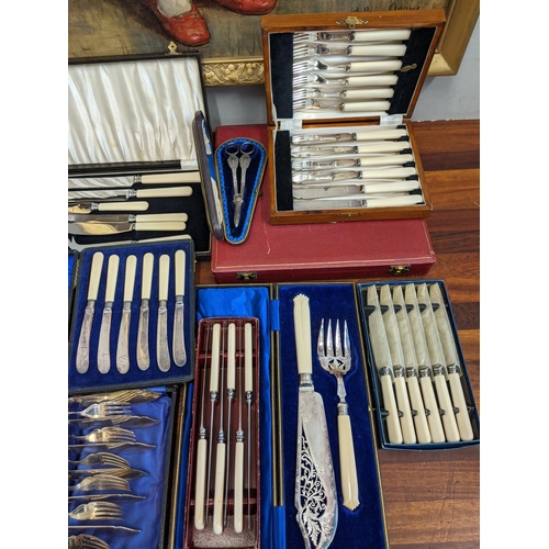 291 - Silver plated cutlery and flatware to include steak knifes and forks, grape scissors, cased and othe... 