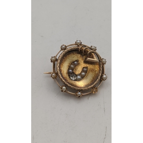 146 - A Victorian part yellow gold (tested as 14ct) seed pearl and diamond brooch A/F, 4.3g
Location:CAB5
... 