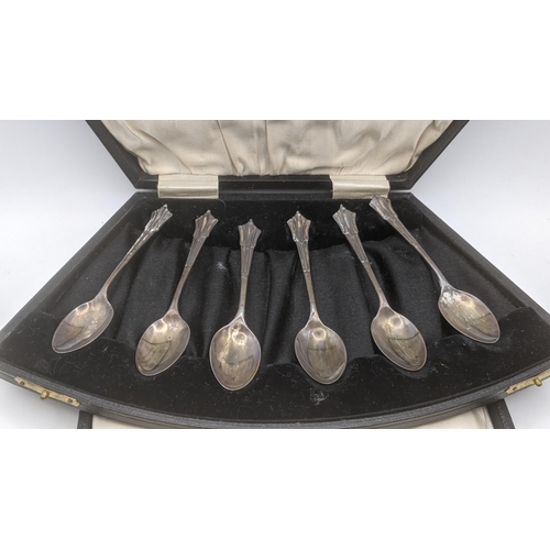 168 - Silver to include a set of six cake forks hallmarked Sheffield 1931, in a fitted case together with ... 