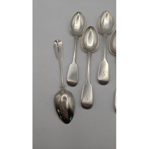 98 - A set of six fiddle pattern teaspoons made by William Rawlings Sobey with the initial G engraved to ... 