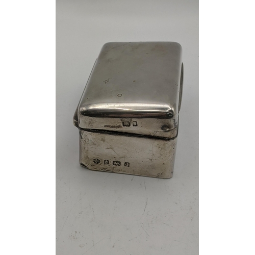 96 - A William Hutton & Sons silver rectangular ring box with fitted interior, hallmarked Birmingham 1903... 