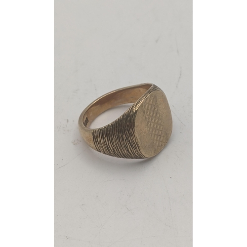 30 - A 9ct gold gent's textured signet ring 13.5g, size U 1/2 Location:
If there is no condition report s... 