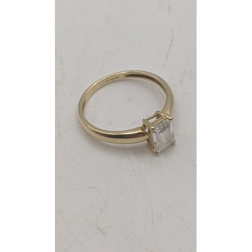 46 - A 14ct yellow gold and enamelled cut paste stone in a four claw setting, size Q, 2.3g
Location:
If t... 