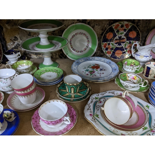 424 - A mixed lot of Victorian and later ceramics to include a Copeland  Spode Italian pattern toast rack,... 