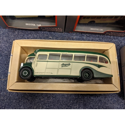 95 - Seventeen boxed model vehicles, fifteen buses and a Bristol Tower Wagon, one un-boxed Exclusive Firs... 