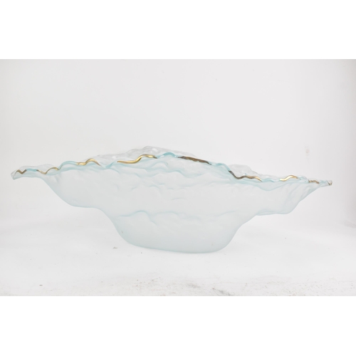 134 - An Annieglass USA frosted glass water sculpture centre bowl with a part gilt highlighted rim, 21.5cm... 