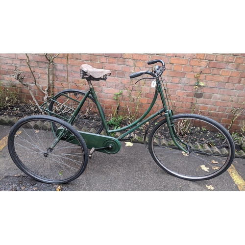 260 - An Edwardian Sunbeam tricycle, circa 1908/10, having a green loop frame and Abingdon No 4 model pate... 