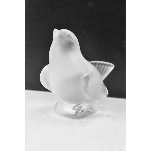 34 - A Lalique 'Moineau Moqueur' frosted glass paperweight fashioned as sparrow, signed 'Lalique France' ... 