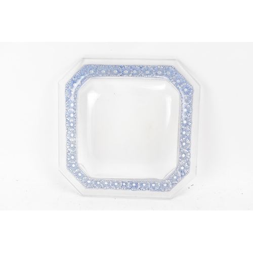 41 - An Art Deco René Lalique 'Paquerettes' dish, model 10-3029, circa 1935, of octagonal form with cante... 