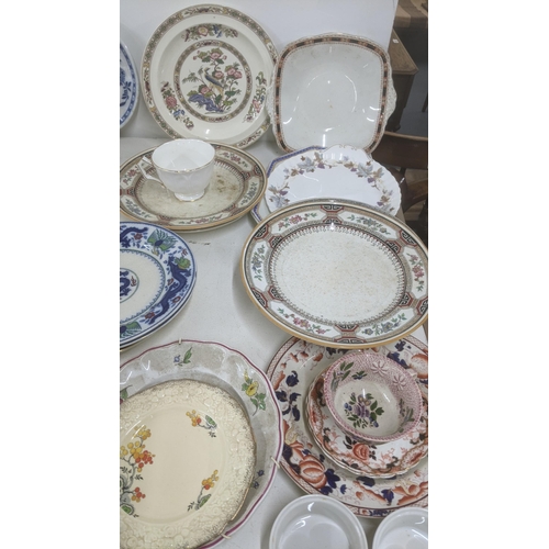 116 - 19th century and later dinner plates and others to include Minton and Wedgwood Royal Worcester and o... 