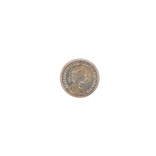 35 - United Kingdom - Elizabeth II (1952-2022), 1982 Gold Half Sovereign,