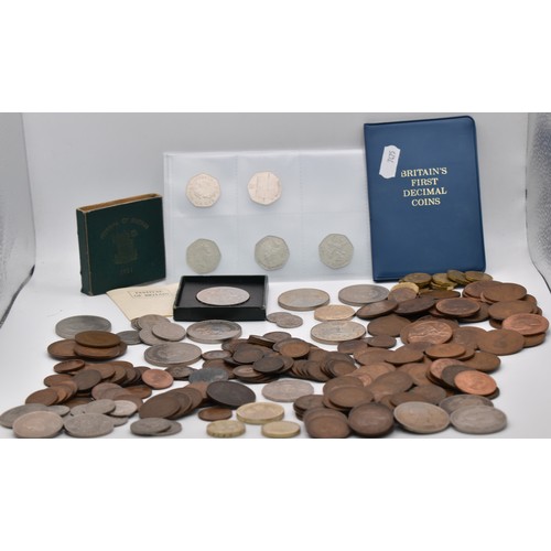 86 - British Coins - A collection of early 20th Century and later coins to include Post 1947 Halfcrowns, ... 