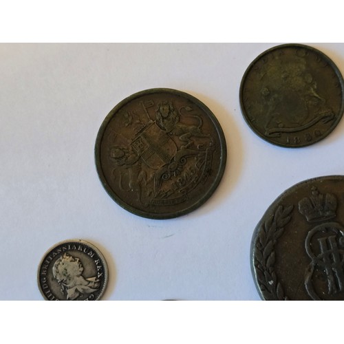 132 - 18th Century and later world coinage to include, a 1772 Catherine II 'The Great' Siberia 5 Kopecks, ... 